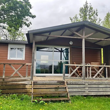 Village De Chalets Et Camping La Pierre De L'Aigle La Bréole Exterior foto